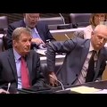 L’arnaque de l’Europe démasquée – avec François Asselineau de l’UPR (08 février 2014)