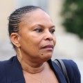 Christiane Taubira, l'amour de la France et de la Marseillaise la rendent muette...