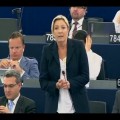 Marine le Pen fustige l’élection de Jean-Claude Juncker à la tête de la Commission Européenne (15 juillet 2014)