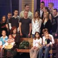 Annegret Raunigk lors d'une émission de télé réalité allemande, avec sa famille, suite à sa précédente grossesse... à 55 ans