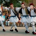 Lagarde, Juncker, Tsipras et Merkel n'en finissent plus de nous danser le cirquetaki..