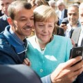 Merkel et les migrants, une histoire d'amour complètement fou dont les motivations sont loin d'être claires.
