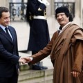 Sarkozy et le monstre Kadhafi sans commentaires