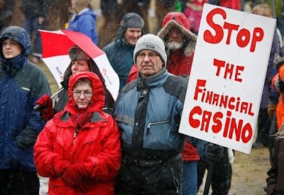 http://www.laplumeagratter.fr/wp-content/uploads/2012/10/Islande-une-autre-politique-%C3%A9conomique-en-Europe.jpg